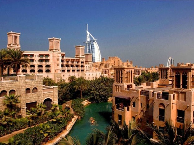کدام منطقه دبی هتل بگیریم؟, قطعات استوک