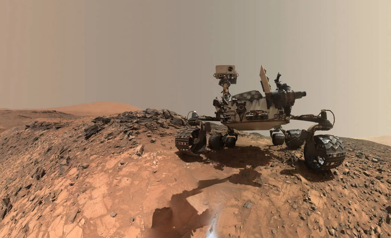 مریخ‌نورد کنجکاوی در مریخ عقیق پیدا کرد؛ احتمال وجود منبع آب, قطعات استوک